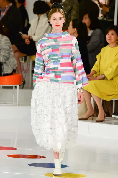 Look 69